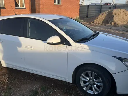 Chevrolet Cruze 2014 года за 3 500 000 тг. в Астана – фото 4