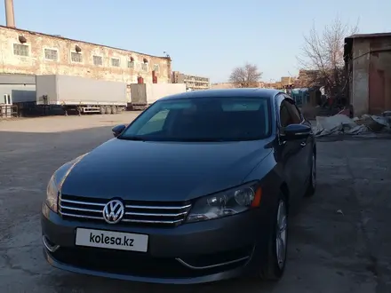 Volkswagen Passat 2014 года за 6 300 000 тг. в Атырау – фото 12