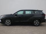 Toyota Highlander Prestige 2024 года за 33 000 000 тг. в Астана – фото 2