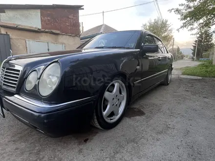 Mercedes-Benz E 280 1996 года за 3 000 000 тг. в Алматы – фото 3