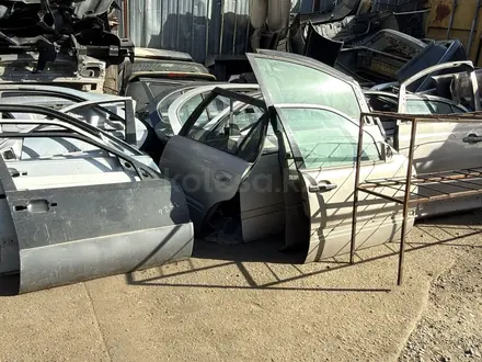 Двери правые в сборе за шт Nissan Cefiro Maxima за 5 000 тг. в Алматы – фото 4