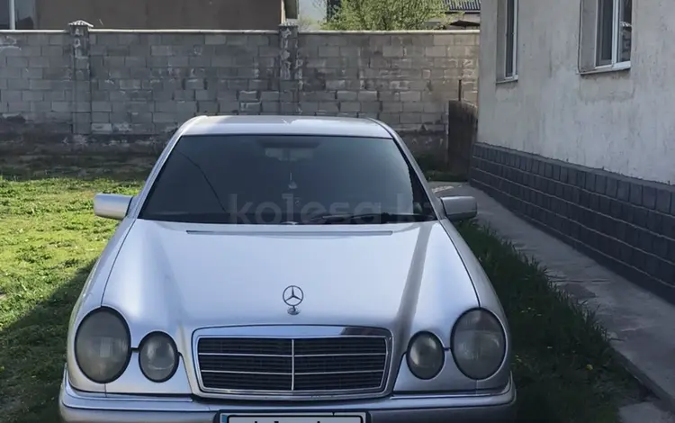 Mercedes-Benz E 230 1997 годаүшін2 600 000 тг. в Алматы