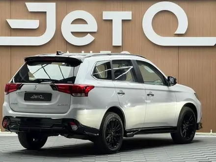Mitsubishi Outlander 2022 года за 13 290 000 тг. в Алматы – фото 4