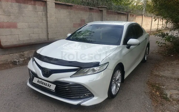 Toyota Camry 2020 года за 14 600 000 тг. в Шымкент