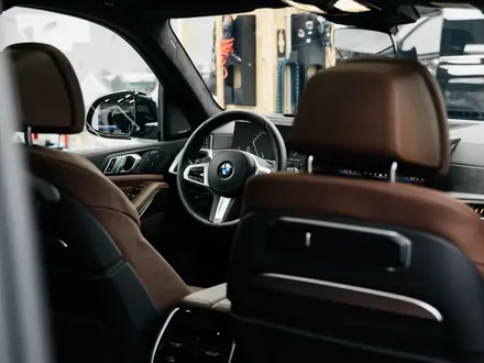 BMW X7 2025 года за 80 000 000 тг. в Астана – фото 22
