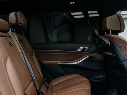 BMW X7 2025 года за 80 000 000 тг. в Астана – фото 23