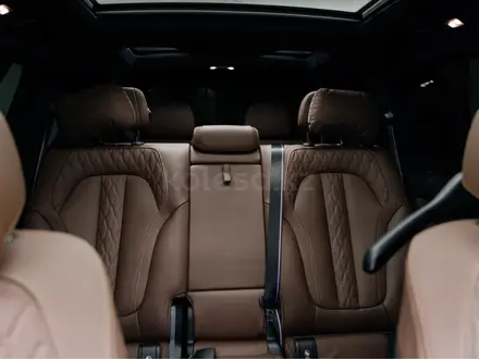 BMW X7 2025 года за 80 000 000 тг. в Астана – фото 26