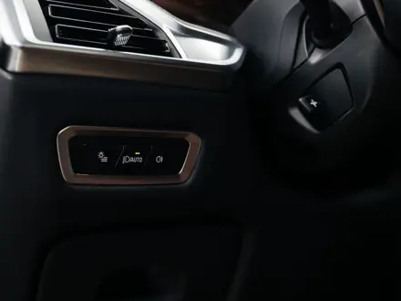 BMW X7 2025 года за 80 000 000 тг. в Астана – фото 36