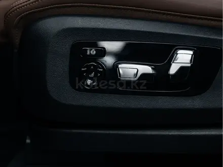 BMW X7 2025 года за 80 000 000 тг. в Астана – фото 37