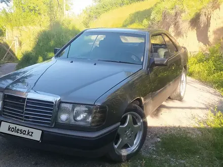 Mercedes-Benz E 230 1989 года за 1 600 000 тг. в Шымкент