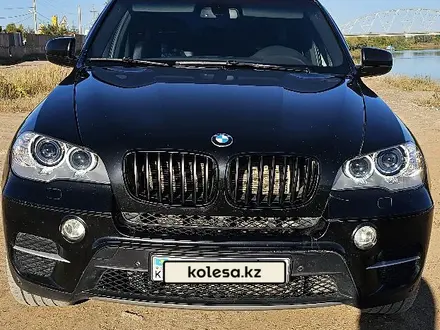 BMW X5 2012 года за 7 500 000 тг. в Уральск – фото 2