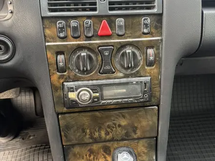 Mercedes-Benz E 320 1997 года за 2 600 000 тг. в Алматы – фото 34