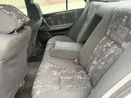 Mercedes-Benz E 320 1997 года за 2 600 000 тг. в Алматы – фото 38