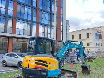 Kubota 2012 года за 15 000 000 тг. в Астана