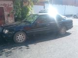 Mercedes-Benz E 200 1993 года за 700 000 тг. в Кокшетау – фото 2