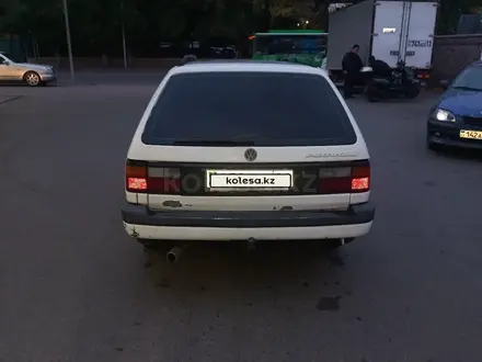 Volkswagen Passat 1992 года за 1 800 000 тг. в Алматы – фото 6
