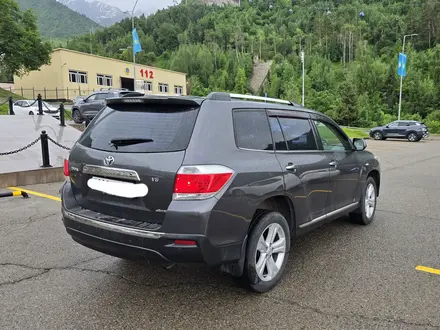 Toyota Highlander 2012 года за 12 000 000 тг. в Астана – фото 12