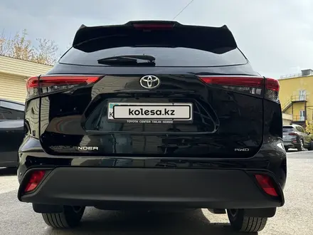 Toyota Highlander 2023 года за 27 500 000 тг. в Караганда – фото 3