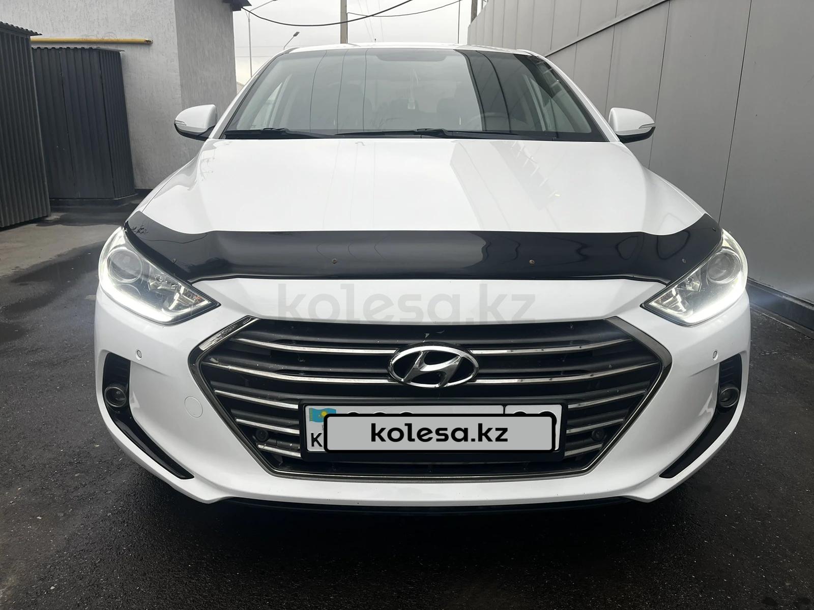 Hyundai Elantra 2018 г.