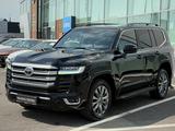 Toyota Land Cruiser Premium 2021 года за 55 000 000 тг. в Астана
