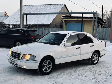 Mercedes-Benz C 180 1995 года за 1 900 000 тг. в Караганда – фото 5