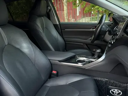 Toyota Camry 2023 года за 15 000 000 тг. в Актобе – фото 9