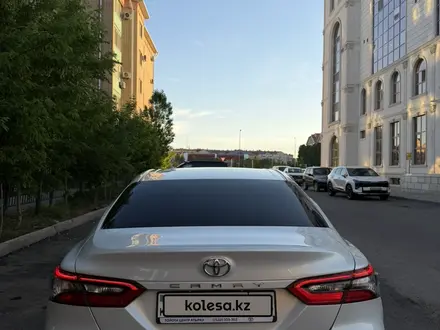 Toyota Camry 2023 года за 15 000 000 тг. в Актобе – фото 6