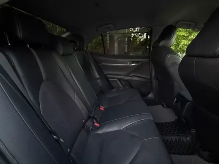 Toyota Camry 2023 года за 15 000 000 тг. в Актобе – фото 10