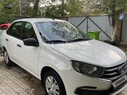 ВАЗ (Lada) Granta 2190 2019 года за 4 000 000 тг. в Атырау – фото 2