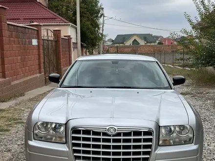 Chrysler 300C 2007 года за 5 400 000 тг. в Шымкент