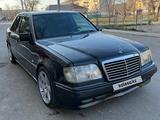 Mercedes-Benz E 280 1994 года за 2 600 000 тг. в Тараз – фото 3