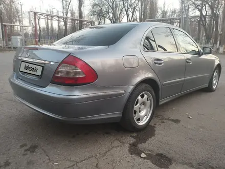 Mercedes-Benz E 200 2008 года за 4 700 000 тг. в Талдыкорган – фото 26