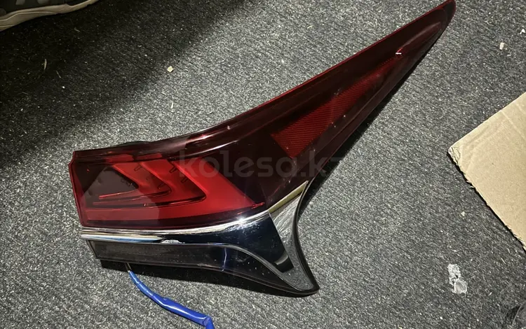 Фонарь правый Lexus Ls Ls500 за 165 000 тг. в Астана