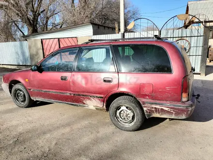 Nissan Primera 1992 года за 600 000 тг. в Шу – фото 2