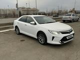 Toyota Camry 2017 года за 12 500 000 тг. в Уральск – фото 3