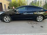 Hyundai Sonata 2012 года за 6 800 000 тг. в Астана – фото 2