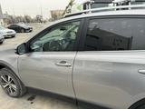 Toyota RAV4 2017 годаүшін11 500 000 тг. в Шымкент – фото 5