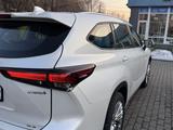 Toyota Highlander 2024 года за 28 000 000 тг. в Алматы – фото 4