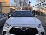 Toyota Highlander 2024 года за 28 000 000 тг. в Алматы – фото 2