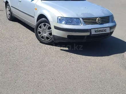 Volkswagen Passat 1998 года за 2 100 000 тг. в Талдыкорган – фото 2