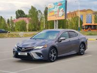 Toyota Camry 2020 года за 9 990 000 тг. в Актобе