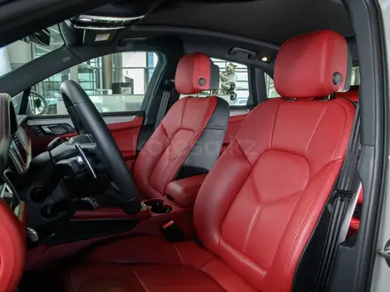 Porsche Macan 2025 года за 45 900 000 тг. в Алматы – фото 14