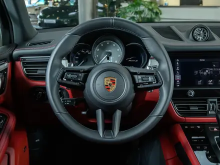 Porsche Macan 2025 года за 45 900 000 тг. в Алматы – фото 15