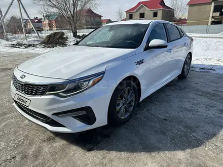 Kia Optima 2019 года за 9 300 000 тг. в Уральск – фото 2