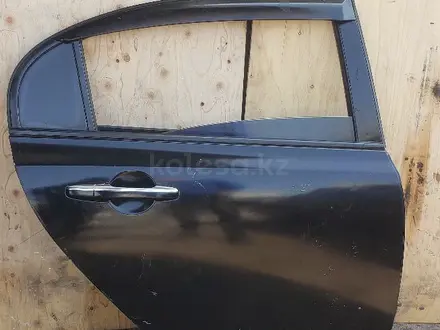 Дверь задняя правая Honda civic за 4 511 тг. в Алматы