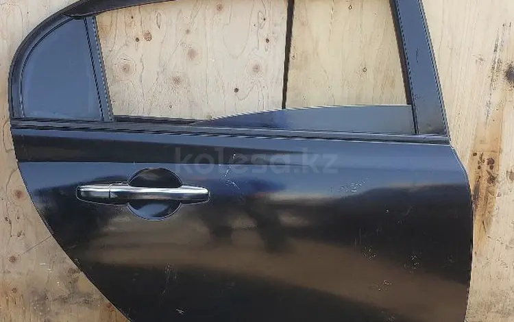 Дверь задняя правая Honda civic за 4 511 тг. в Алматы