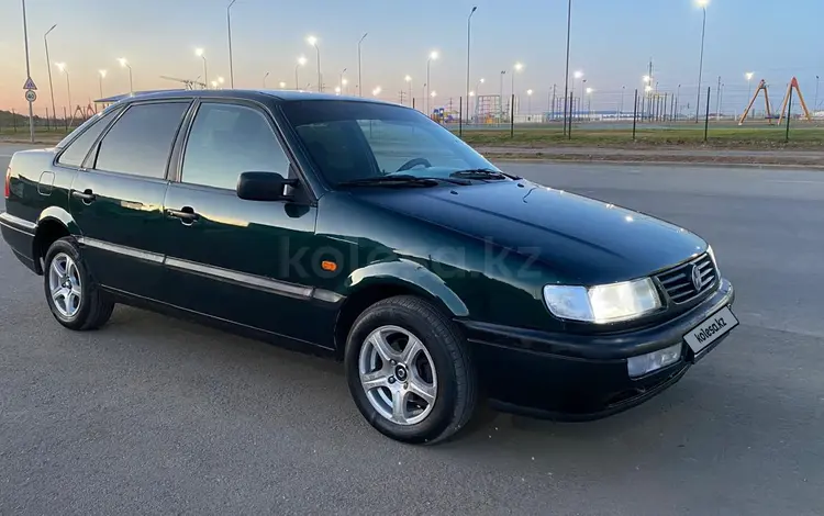 Volkswagen Passat 1994 годаүшін1 850 000 тг. в Астана