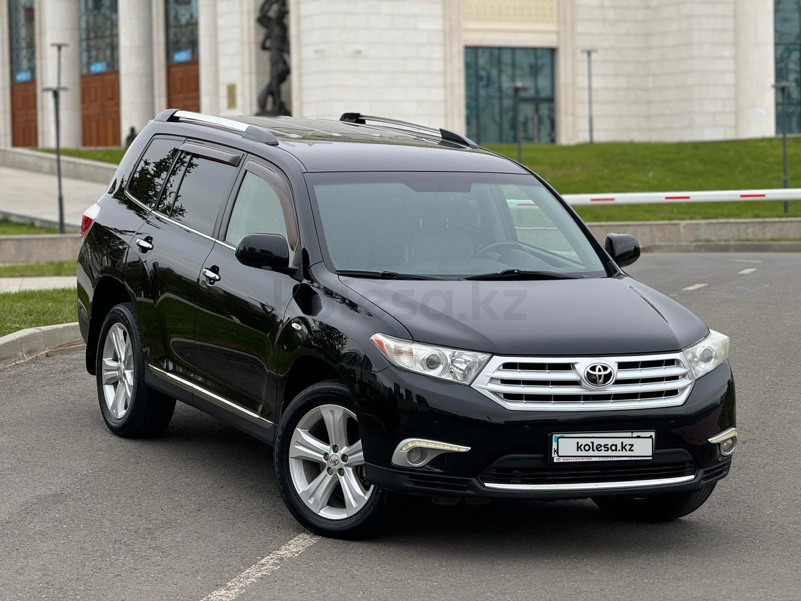 Toyota Highlander 2012 г.