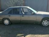 Mercedes-Benz E 200 1990 годаfor500 000 тг. в Кызылорда