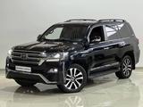 Toyota Land Cruiser 2018 года за 29 140 415 тг. в Караганда – фото 2